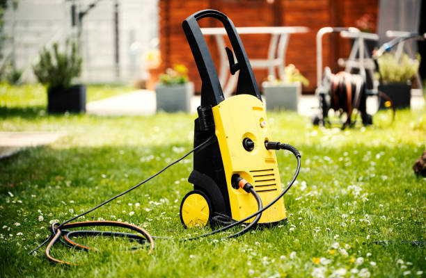 Best Parking Lot and Garage Cleaning  in Armada, MI